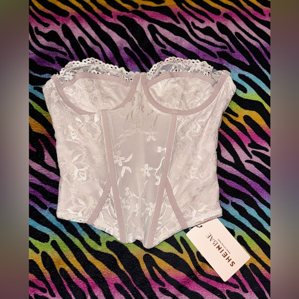 SHEIN Lavender Lace Bra with Sweetheart Neckline